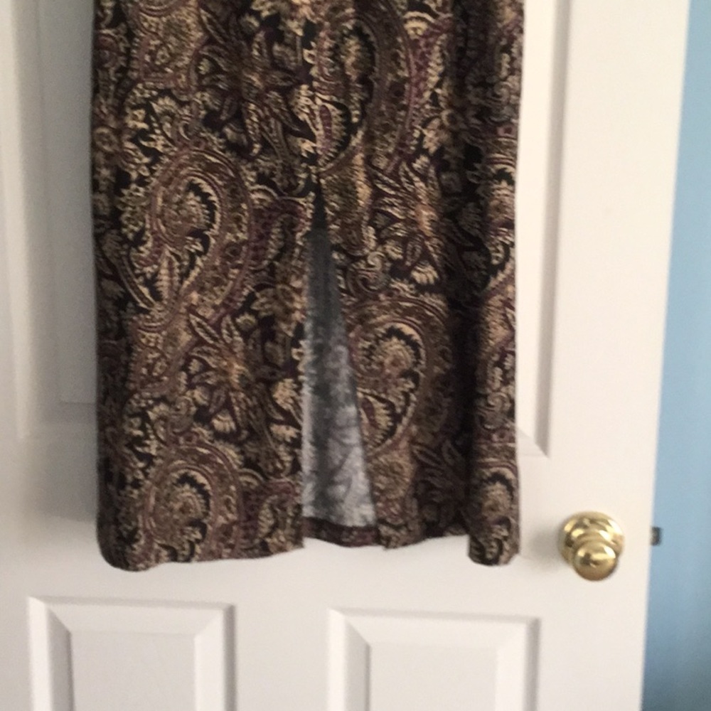 Skirt - Picture 2 of 2